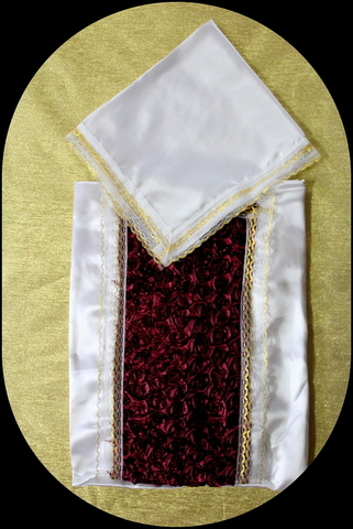 Покрывало на гроб атлас со вставкой роза+наволочка